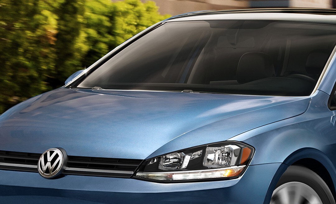 2020 Volkswagen Golf with heated windshield washer nozzles