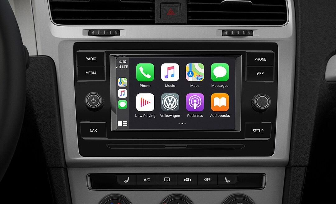 2020 Volkswagen Golf touchscreen