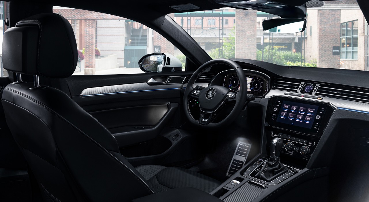 2020 Volkswagen Arteon with Ambient Lighting
