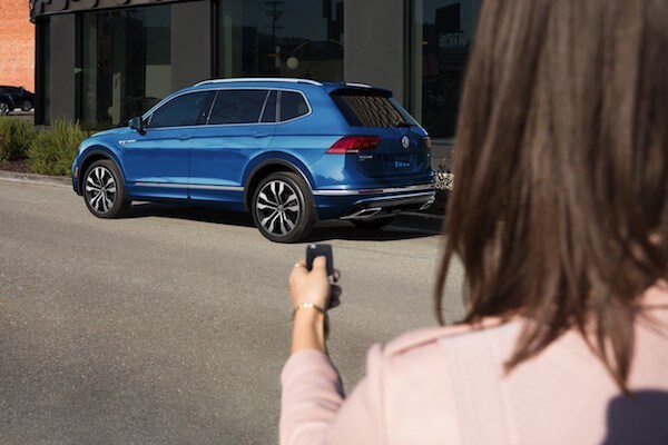 2020 Volkswagen Tiguan remote power liftgate