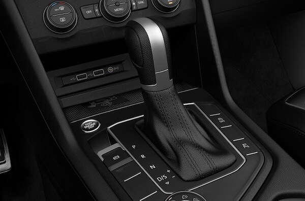 2020 Volkswagen Tiguan 8-speed automatic transmission with Sport mode
