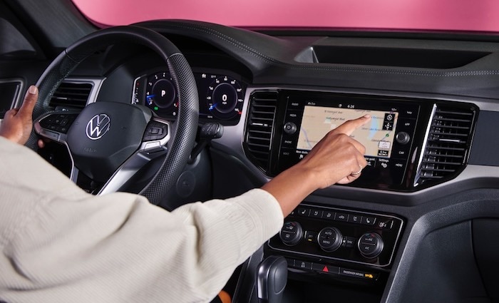 2020 Volkswagen Atlas Cross Sport Touchscreen navigation system
