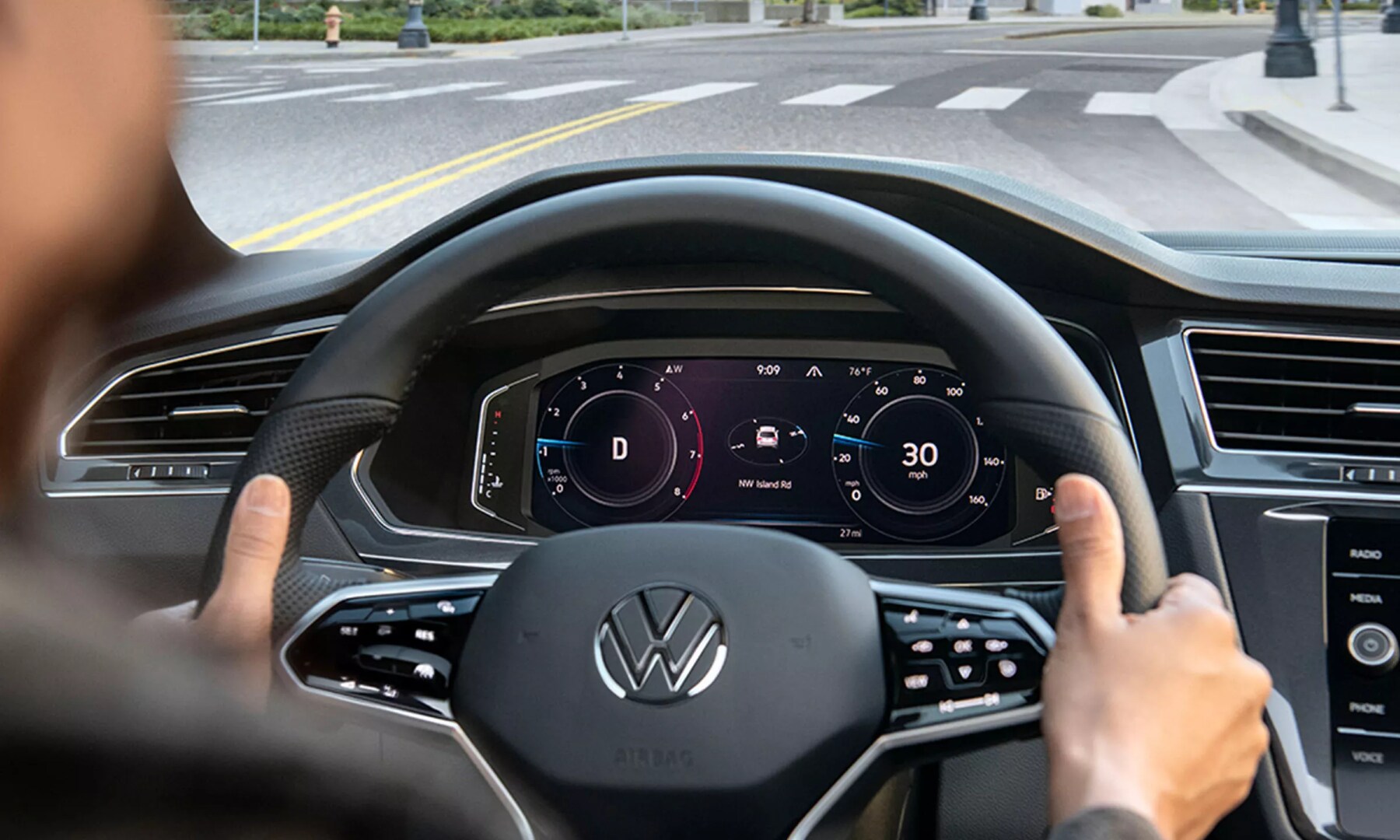 2023 VW Arteon VW Car-Net