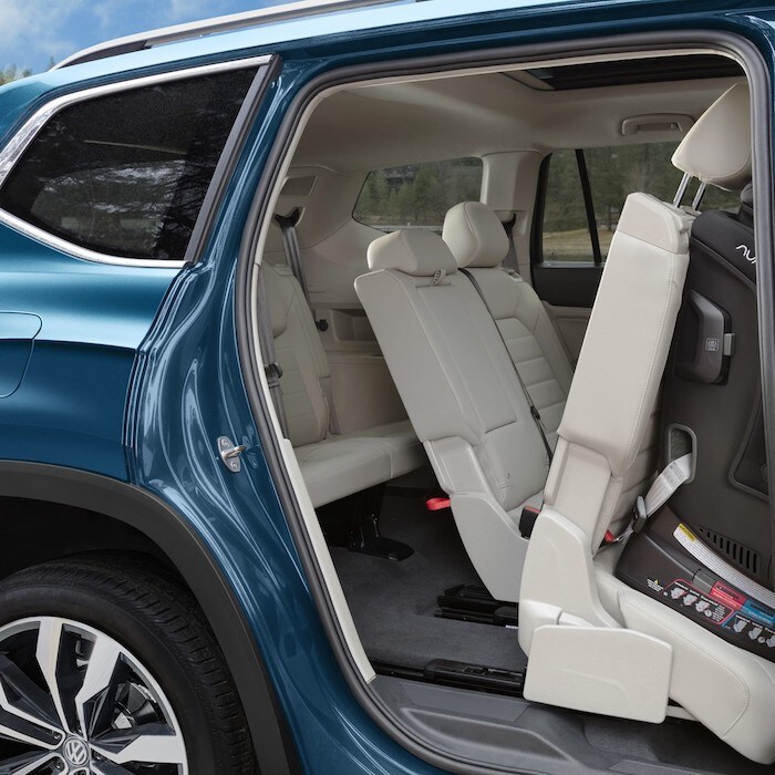 2020 volkswagen atlas with easy 3rd row access