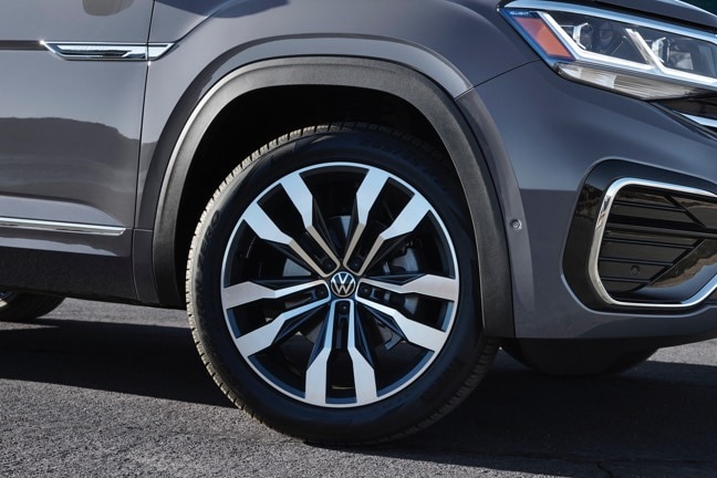 2020 Volkswagen Atlas Cross Sport available 21 inch wheels