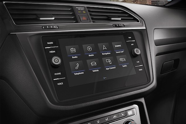 2020 Volkswagen Tiguan 8 inch touchscreen sound system