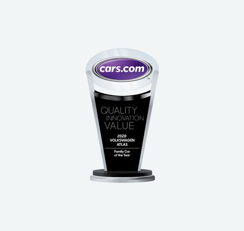 Cars.com 2020 family car of the year trophy