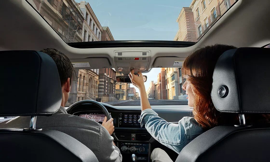 2021 Volkswagen Jetta with power panoramic sunroof