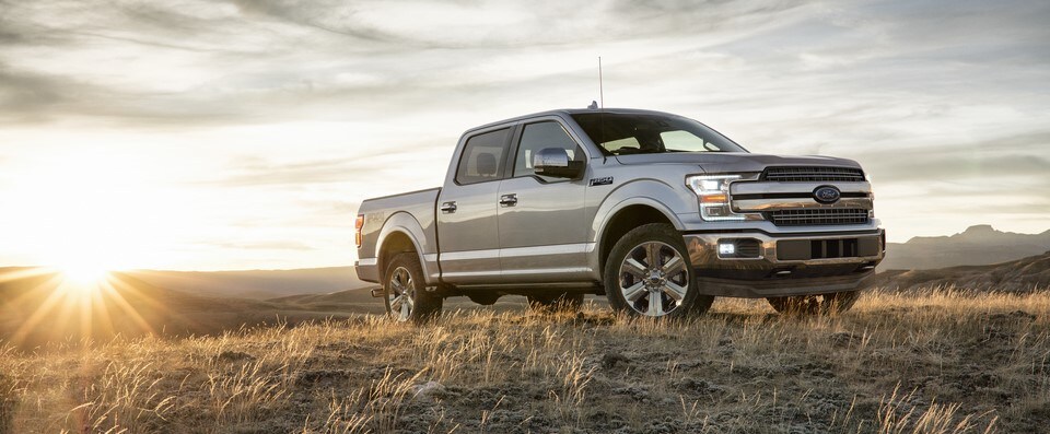 2018-Ford-F150-Lariat-CrewCab-Truck-L03.jpeg
