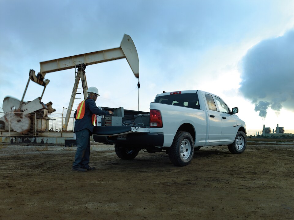 2018-RAM-2500-ST-Quad-Cab-Truck-L01.jpeg