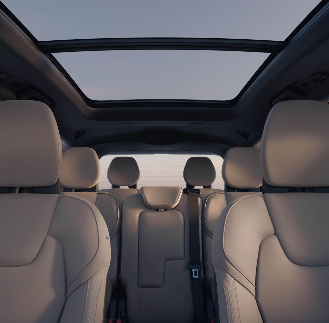 2026 Volvo XC90 vs. 2026 INFINITI QX60 Interior & Comfort