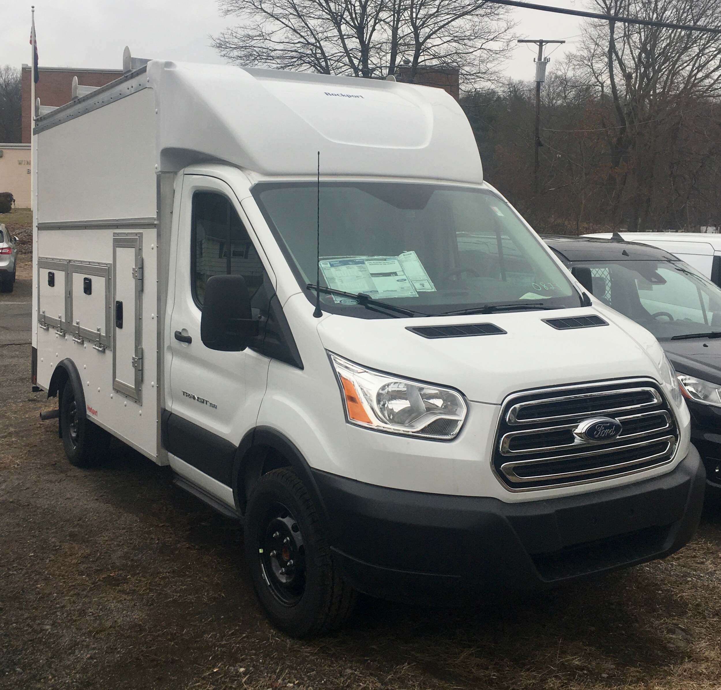 2019 Ford Transit 10' Rockport Workport 2019 Ford Transit 10' Rockport Workport