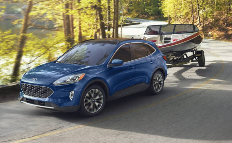 10_17_ford-escape_tow-boat.jpg