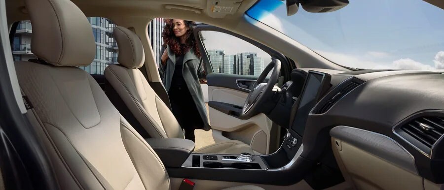 10_31_ford_edge_style.jpg