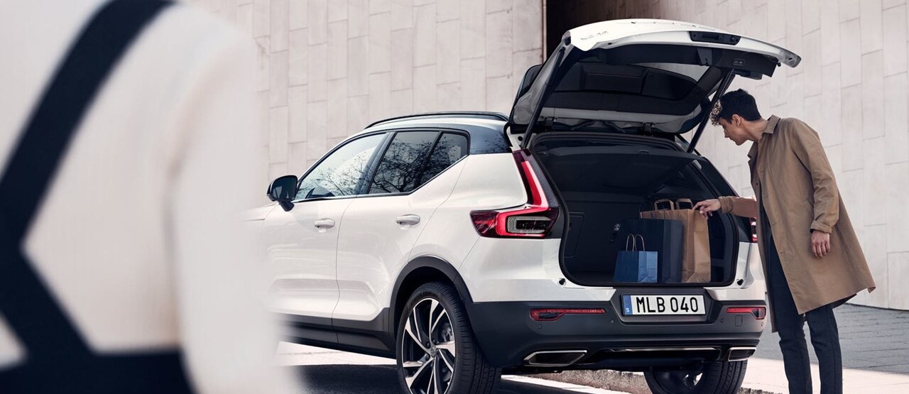 XC40 Loading and Unloading