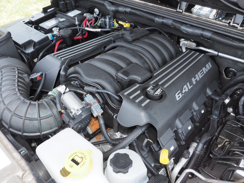 1C4BJWFGXGL201152-8s.jpg