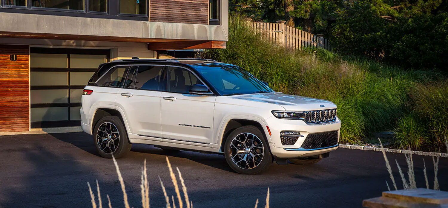 2023-jeep-grand-cherokee.jpg
