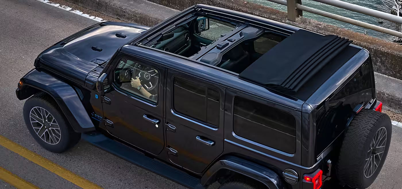 2024-Wrangler-back.jpg