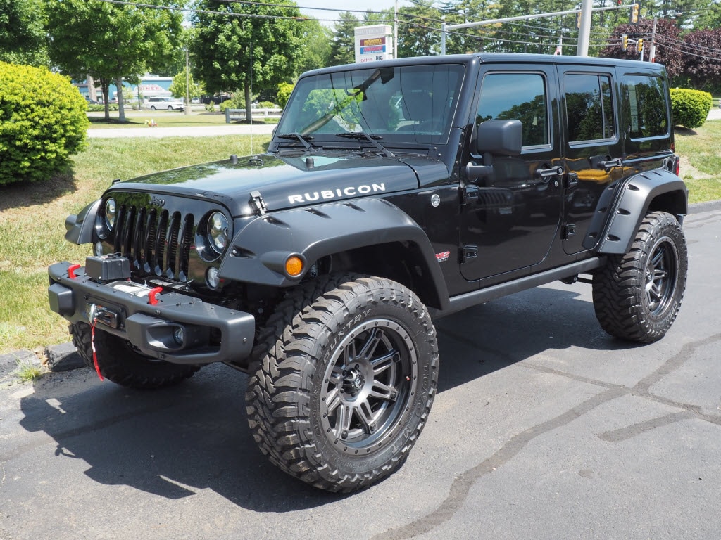 1C4BJWFGXGL201152-1s.jpg