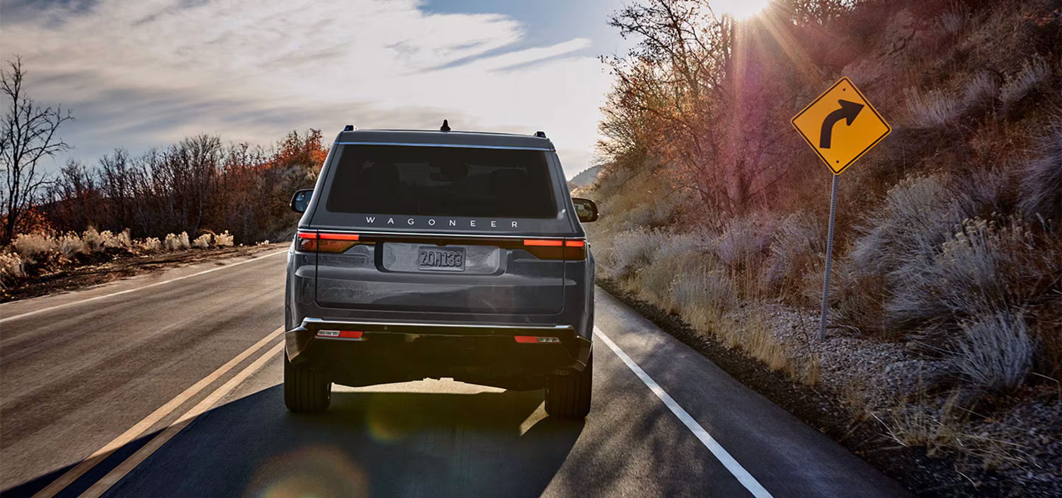 2025 Jeep Wagoneer back 2025 Jeep Wagoneer back