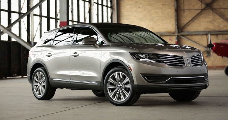 2017 Lincoln MKX at Bowen Scarff Lincoln.jpg 2017 Lincoln MKX at Bowen Scarff Lincoln