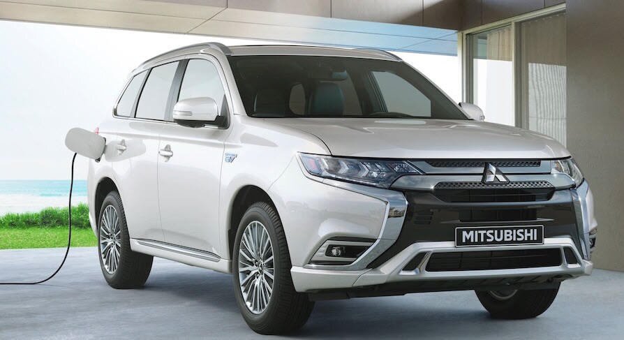2020_outlander_phev_gt_s.jpg