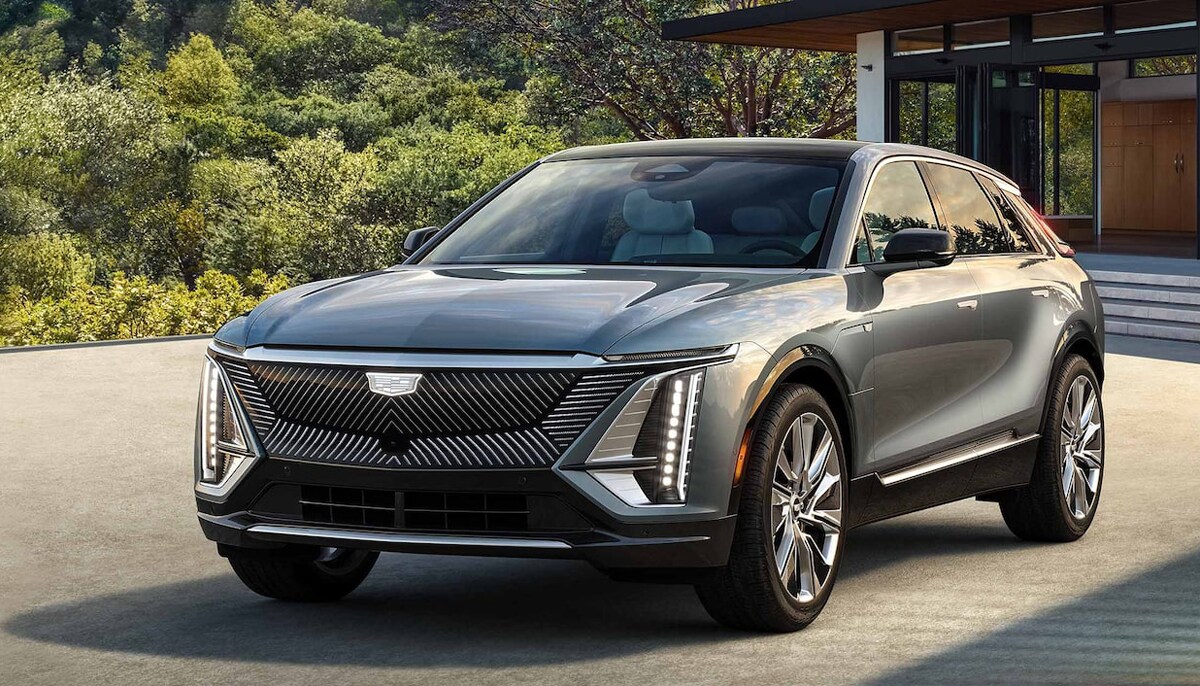 NEW ELECTRIC 2023 CADILLAC LYRIQ