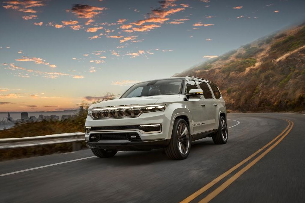 Jeep Grand Wagoneer Driving.jpg