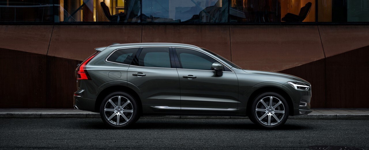 2021 Volvo XC60 Luxury SUV.jpg