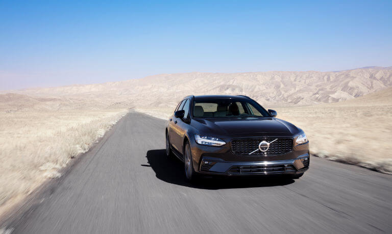 2020 Volvo V90 front side driving