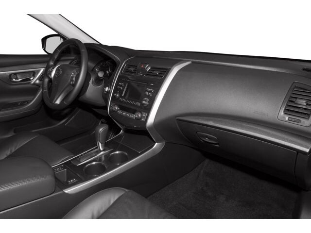 Altima Topeka Interior.jpg