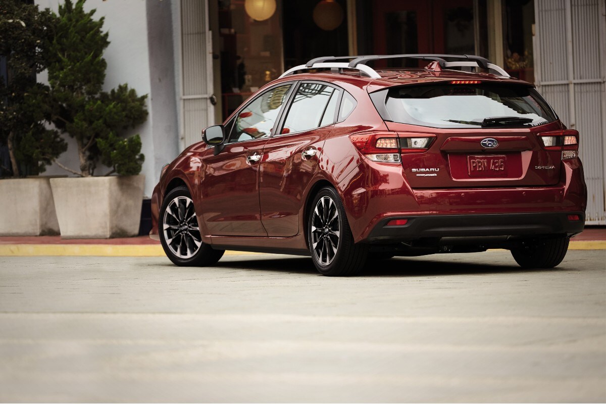 2022 Subaru Impreza 5-door Exterior Driver Side Rear Profile_o.jpg