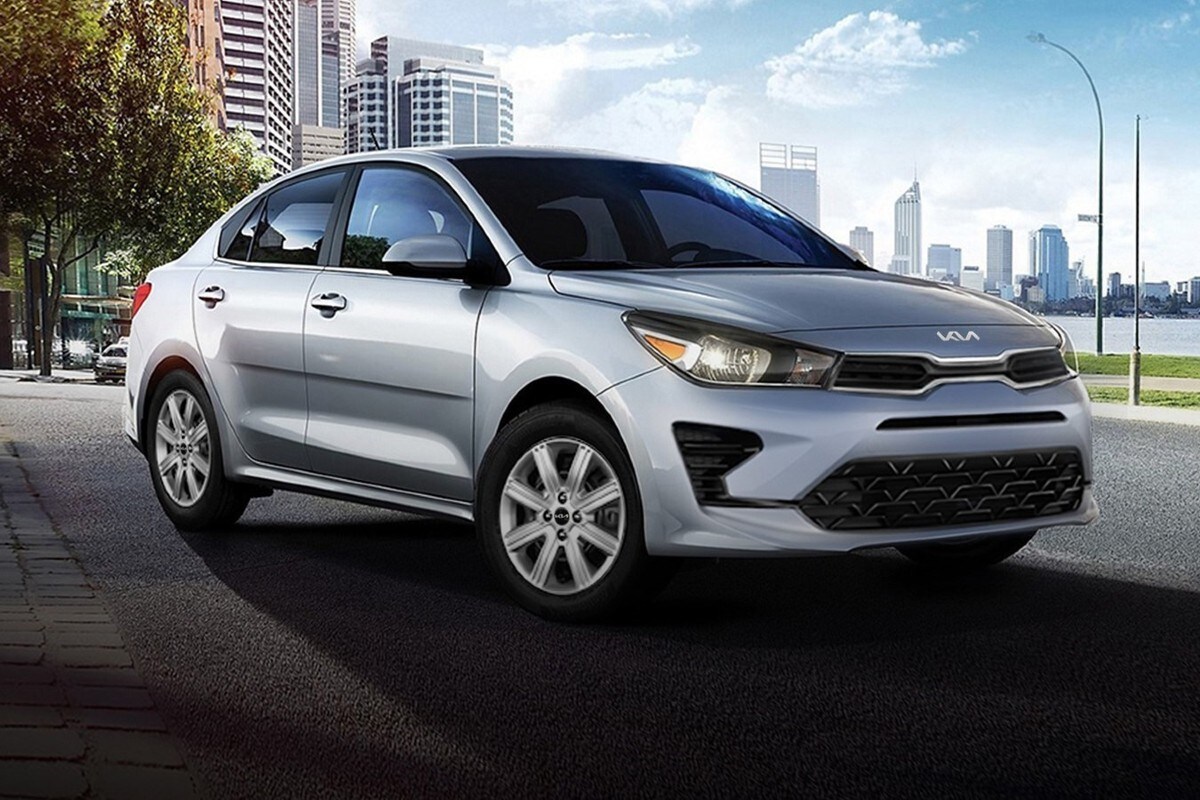 2023 Kia Rio Exterior Passenger Side Front Profile_o.jpg