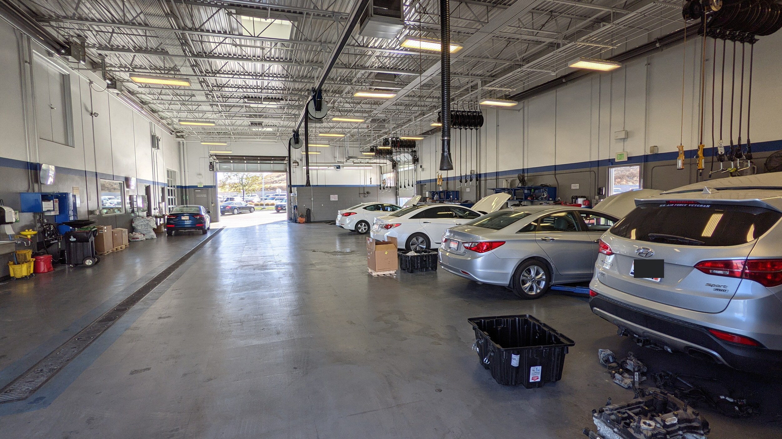 Hyundai West Service.jpg