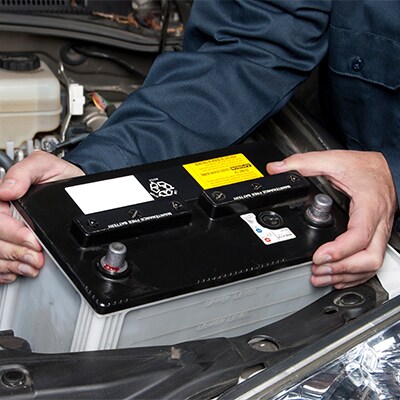 Bronco-Nissan-Battery-1.png