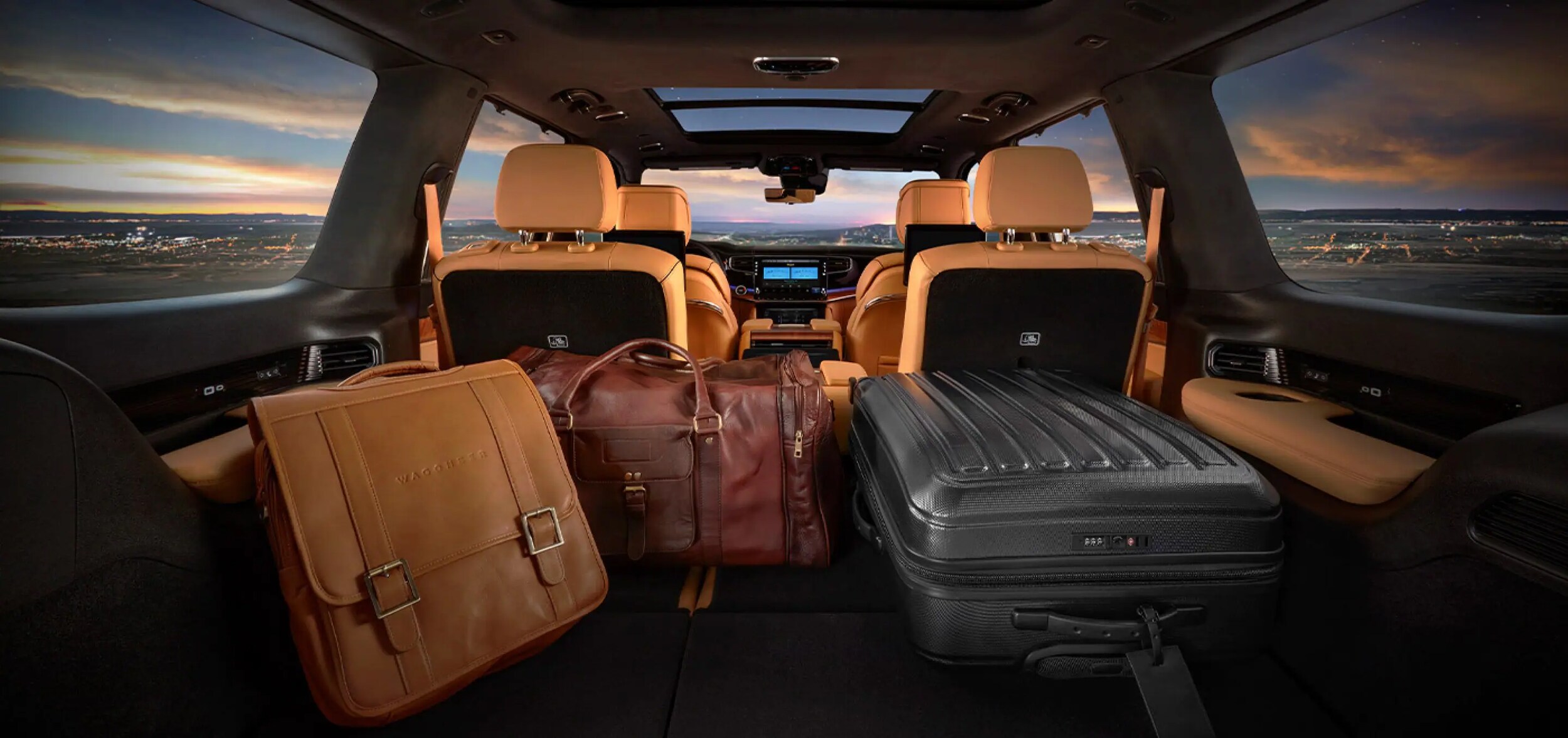 2022-Grand-Wagoneer-Gallery-Inte.png