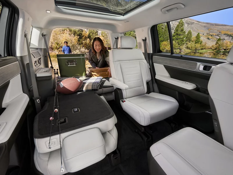 2025%20Hyundai%20Santa%20Fe%20Backseat%20in%20Brookshire%2C%20TX.webp