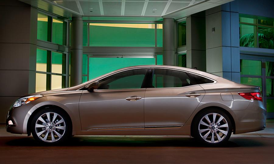2012-Hyundai-Azera-2.jpeg