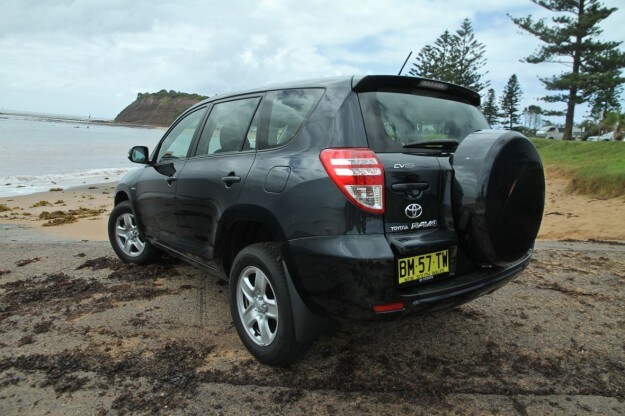 Toyota-RAV433-625x416.jpg