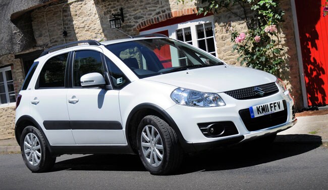 Suzuki_SX4_686627a.jpg