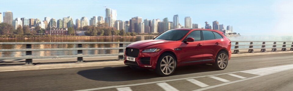 2018-Jaguar-FPace-Base-L02.jpg