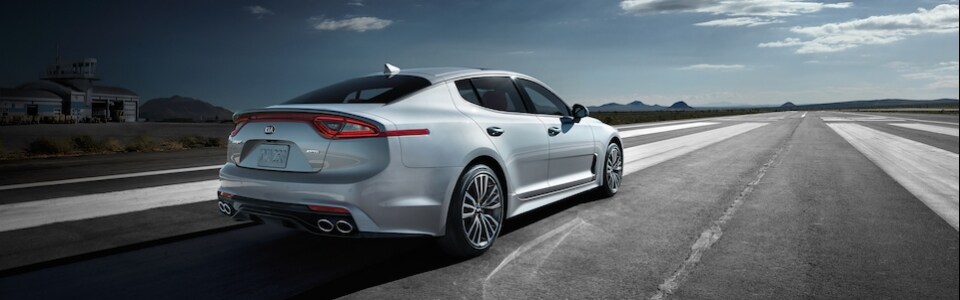 2018-KIA-Stinger-Premium-Sedan-L01.jpg