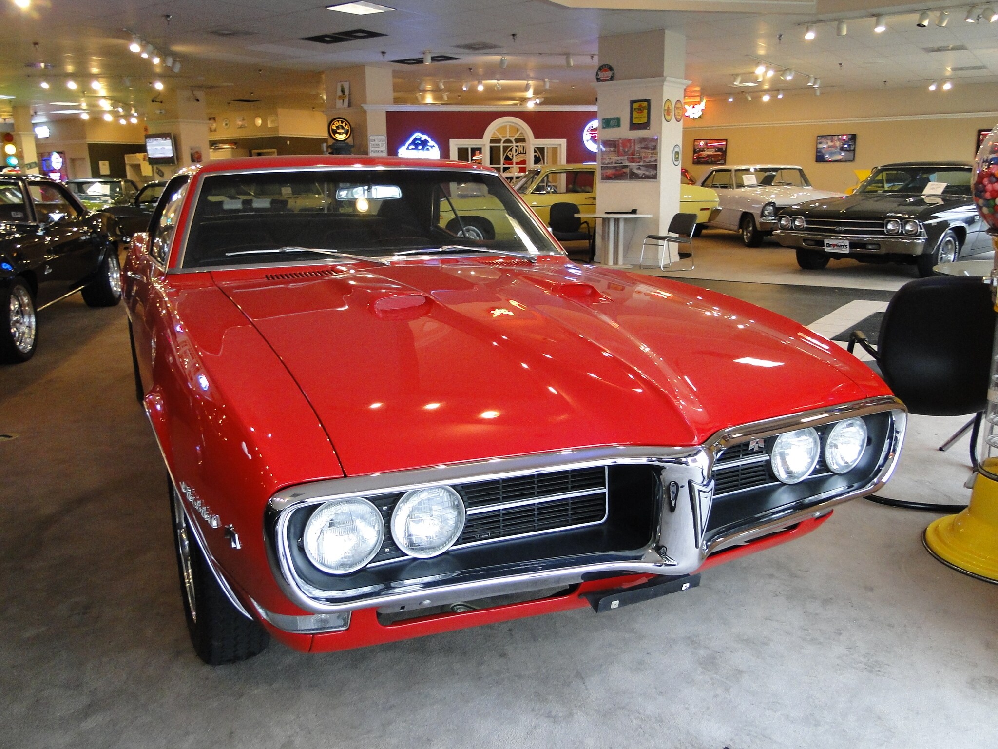 Mercedes-Benz 300SEL 3.5 (W109 vanguard blue utility Mercedes-Benz 300SEL 3.5 (W109 vanguard blue utility