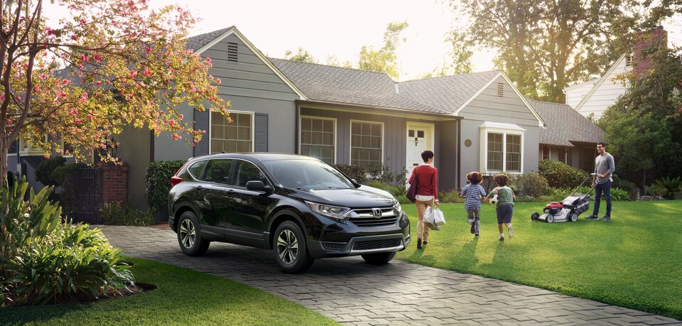 2017-Honda-CR-V-LX-SUV-L03-Cropped.png