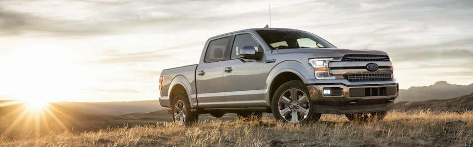 2019-Ford-F150-Lariat-CrewCab-Truck-L03.jpg