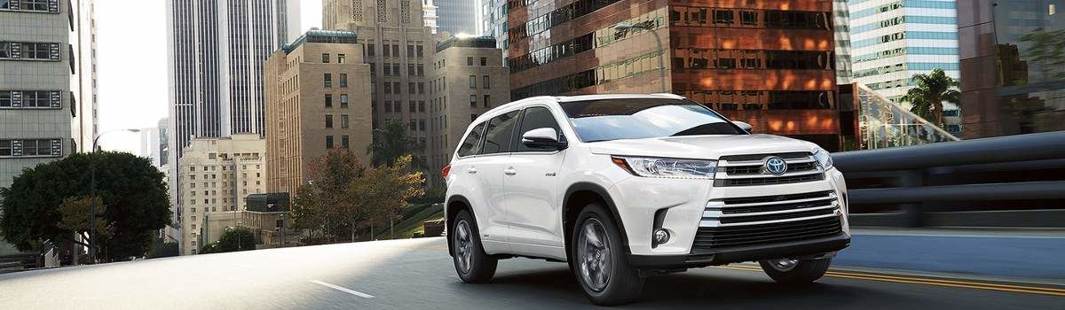 2018 Toyota Highlander XLE.jpg