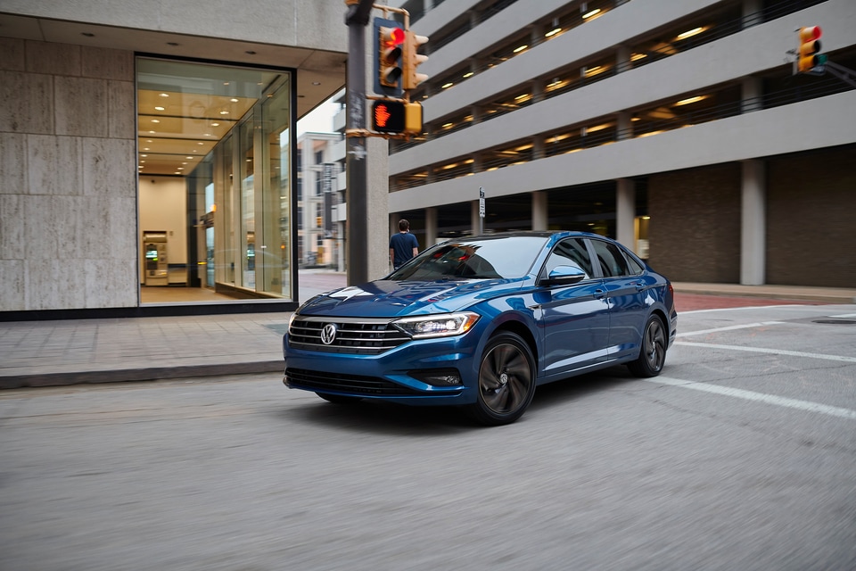 2021-Volkswagen-Jetta-SEL-Sedan-L02.jpeg