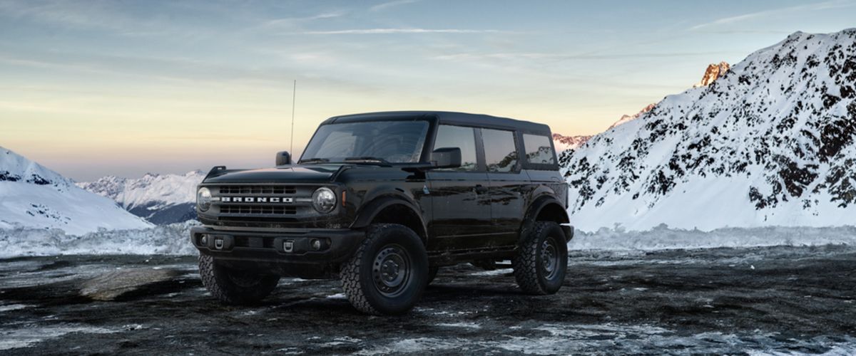 2021-Ford-Bronco-BlackDiamond-4Door-SUV-L03 (1).jpeg