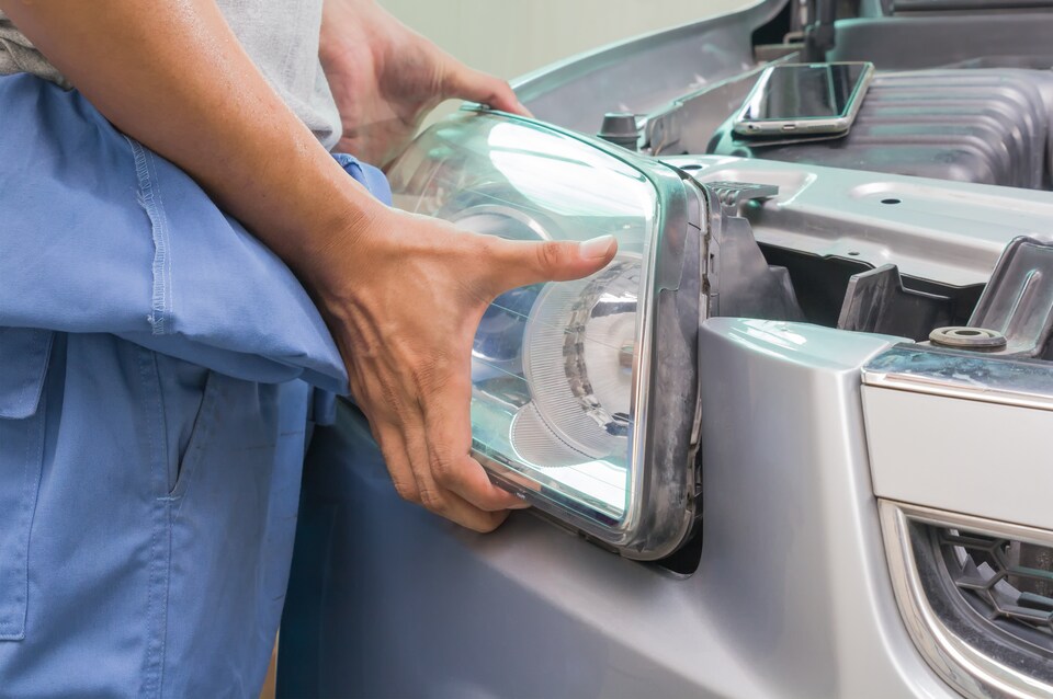 Georgesville Collision Center Headlight