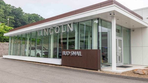 Smail-Lincoln-Greensburg-PA-Lincoln-Dealer-Building-Photo.jpg